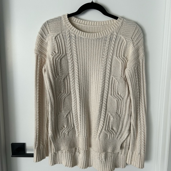 Cable knit sweater - Picture 2 of 3